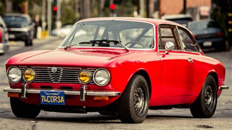 alfa romeo from which country.